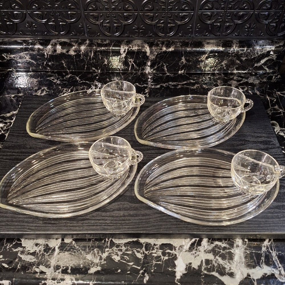 Vintage Hawaiian Leaf Snack Set  Federal Glass Co , Leaf Plates And Mug Set, MCM